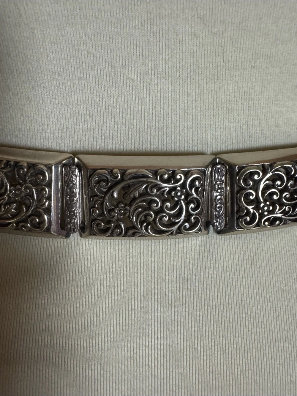 Brighton Brown croc embossed Leather Belt with silver tone scrolls Size Small